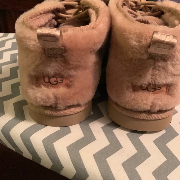 Ugg Neumel NEW chukka boot - Picture 2 of 8